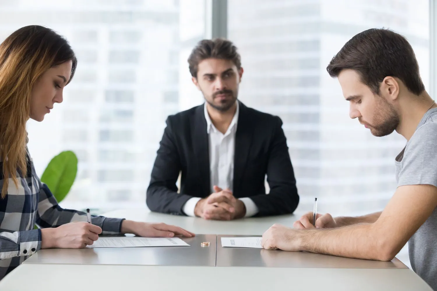 How EH Mediation Guides Couples Toward Fair and Balanced Outcomes Reading