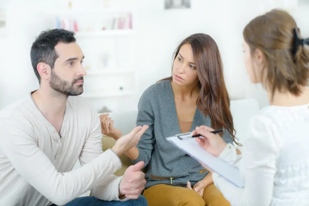 Avoiding Common Pitfalls: Lessons from Experienced Mediators Reading